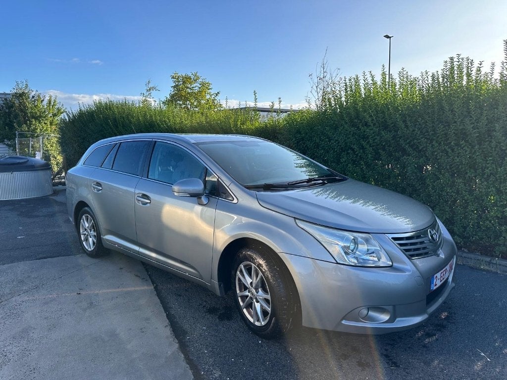 Toyota Avensis diesel 249.000 km gekeurd, Auto's, Toyota, Voorwielaandrijving, Euro 5, Stof, Avensis