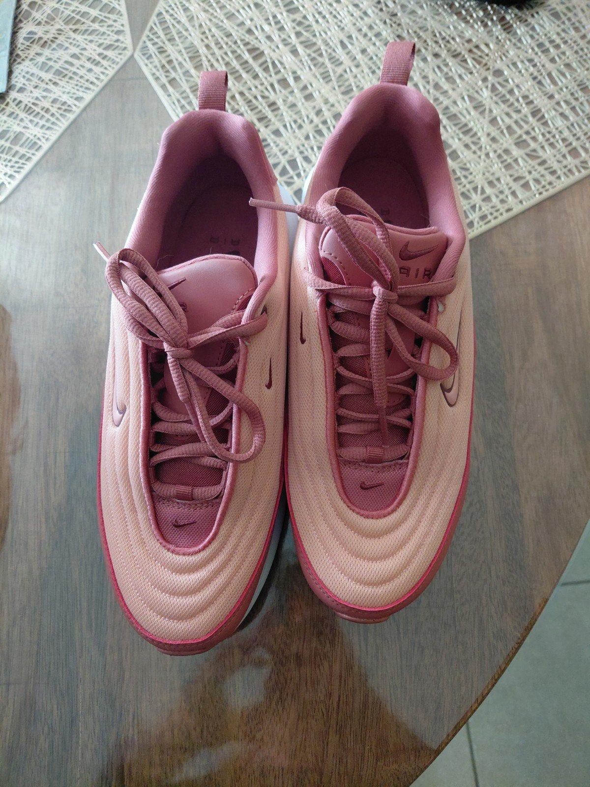 Nike air max portal, Enlèvement