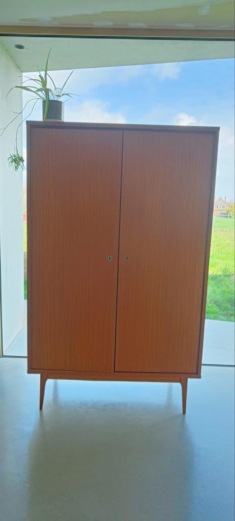 Mooie (kleer) kast (vintage/retro), Huis en Inrichting, Ophalen