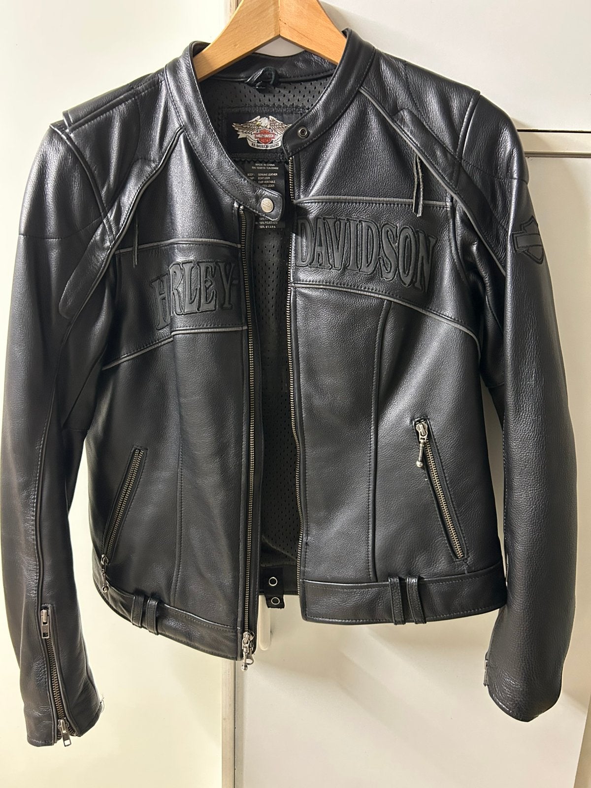 Harley Davidson motorvest (dames), Motoren, Kleding | Motorkleding, Ophalen, Dames