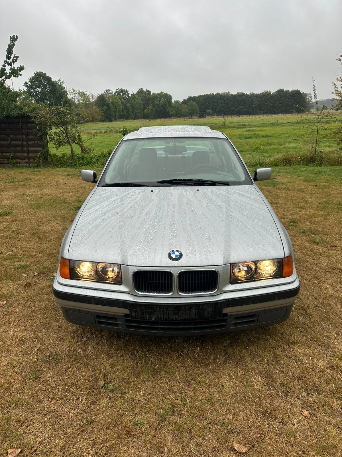 Bmw 318tds oldtimer  gekeurd voor verkoop, Auto's, Bedrijf, Te koop, BMW, Handgeschakeld