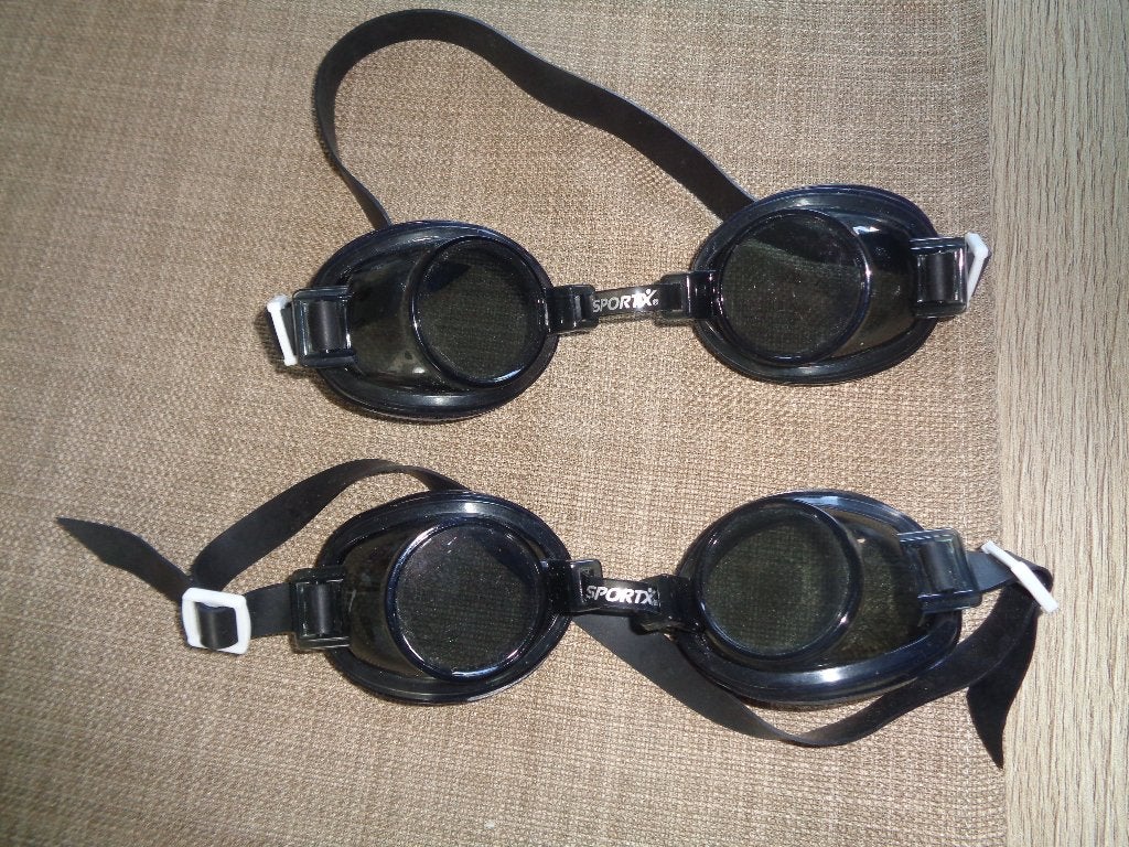 2 mooie duikbrillen, Sports nautiques & Bateaux, Plongée, Enlèvement ou Envoi, Comme neuf, Lunettes de plongée ou Tuba