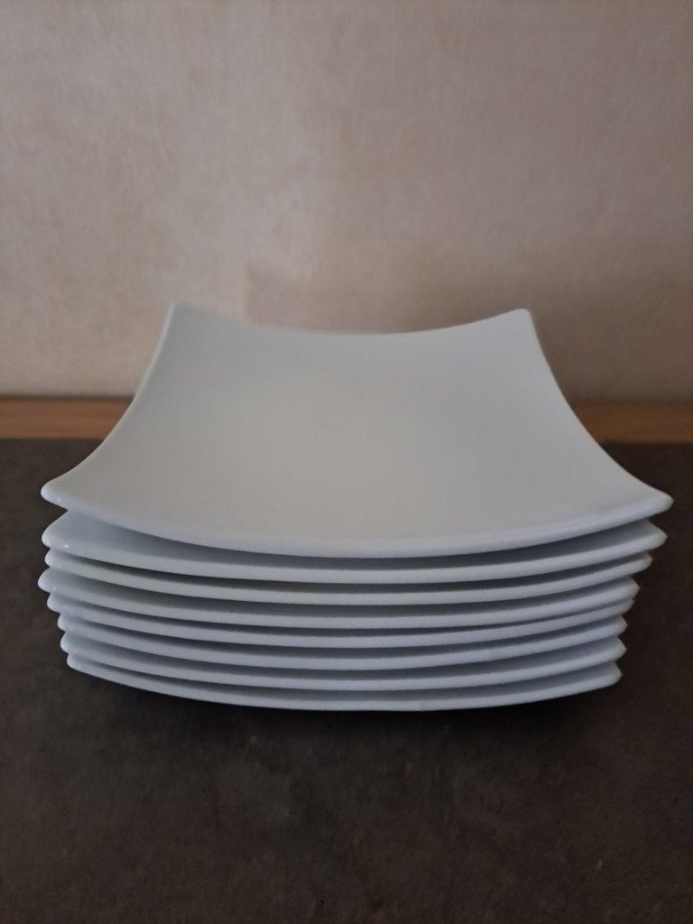 set van 8 witte borden, Huis en Inrichting, Keuken | Servies, Ophalen, Zo goed als nieuw, Bord(en)
