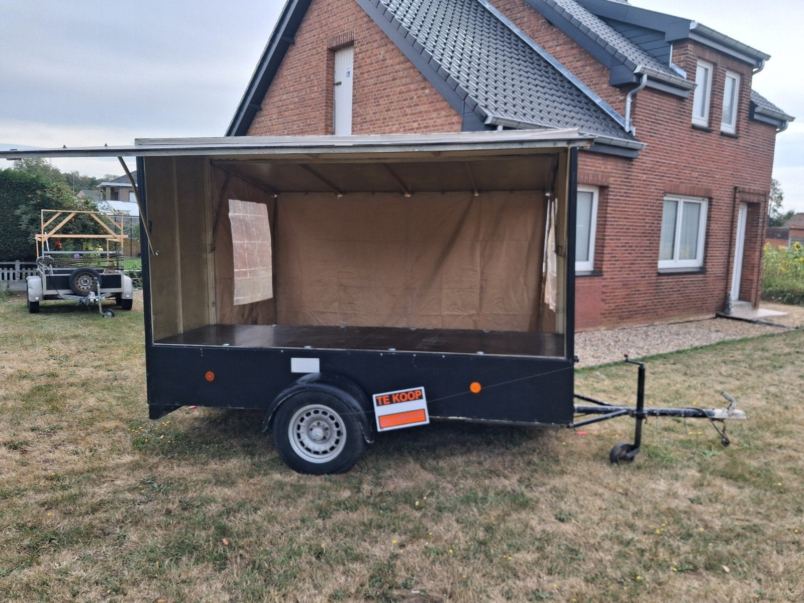 marktkraam aanhangwagen, Enlèvement
