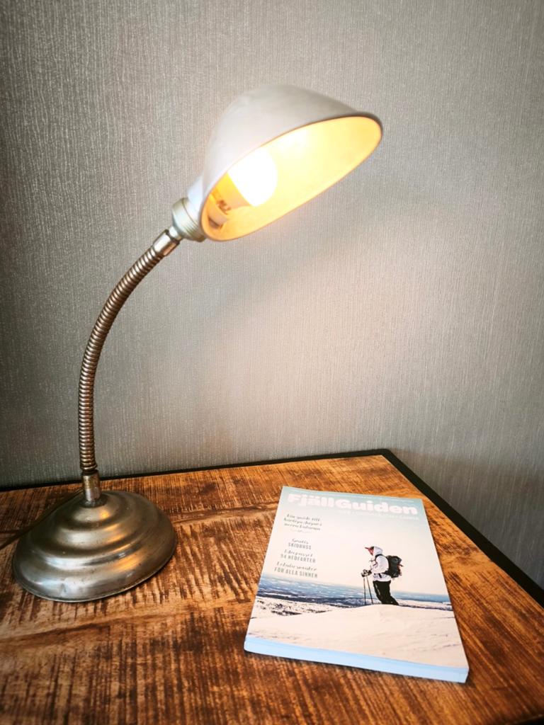 Lampe de bureau vintage — Années 20/30 — Art Déco industriel, Antiquités & Art, Antiquités | Éclairage, Enlèvement