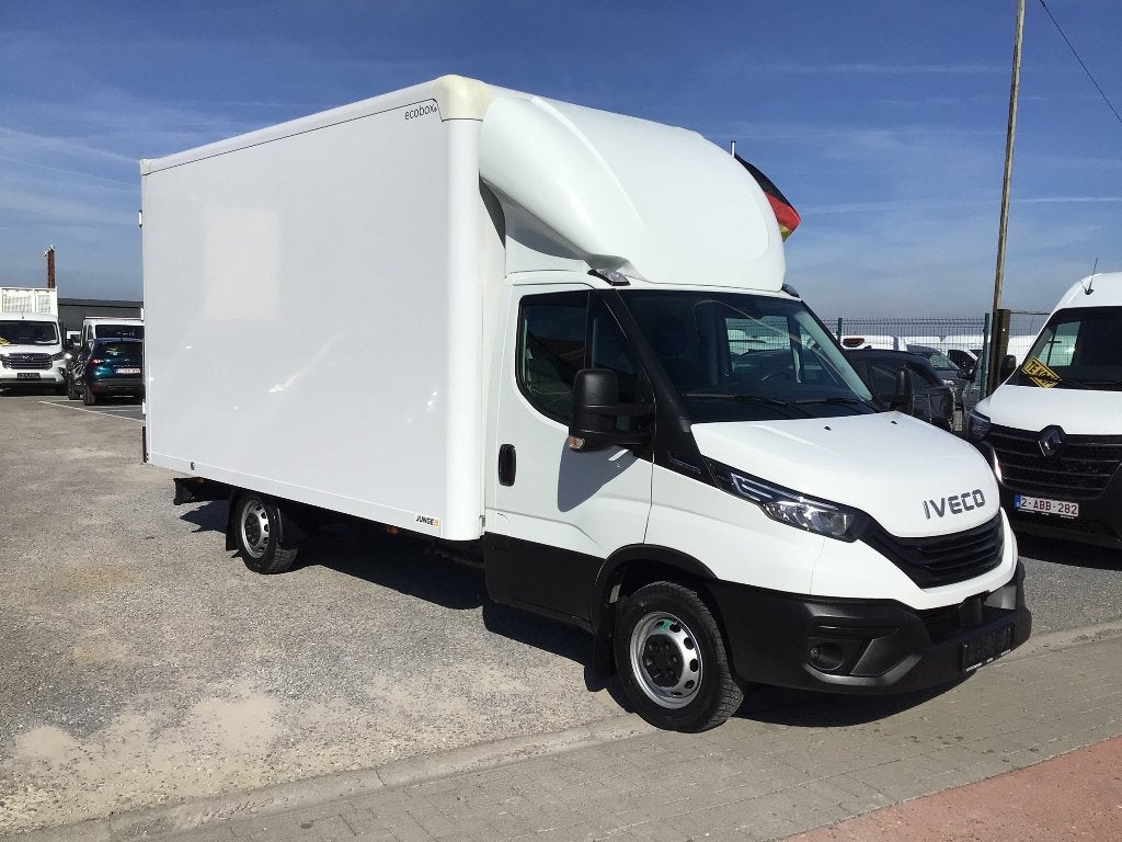 iveco daily aluvan 160pk automaat 2025 17000km 33950e ex, Autos, Achat, Entreprise, Noir, Diesel