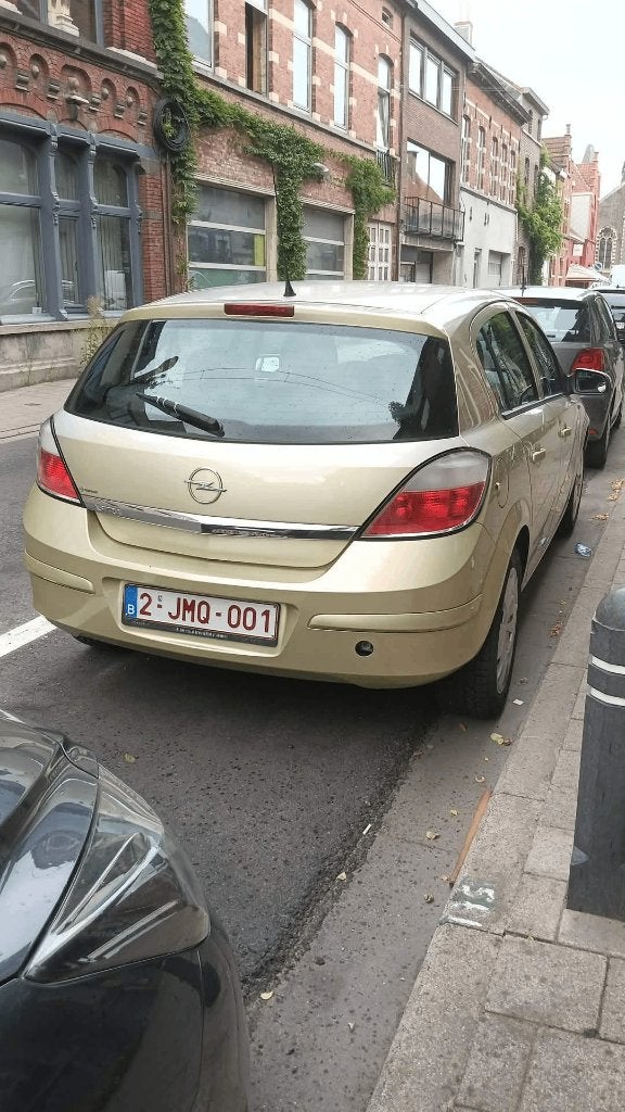 Opel astra 2005 jaar, Auto's, Opel, 4 deurs, Stof, Zwart, Android Auto