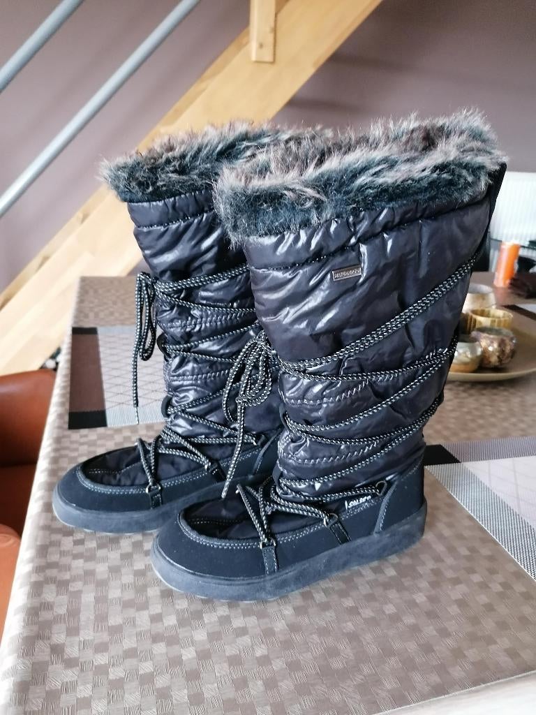 Salber zwarte sneeuwlaarzen, dames/meisjes. mt 36, Zwart, Snowboots, Ophalen of Verzenden, Zo goed als nieuw