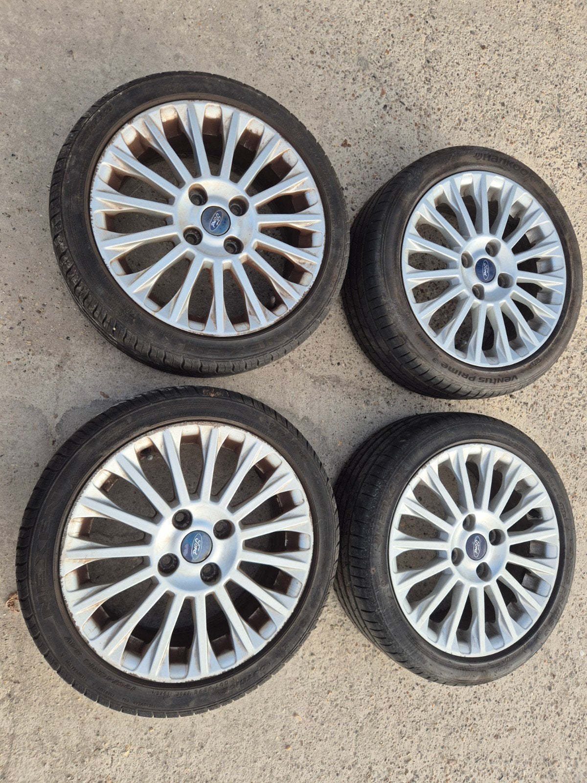 F9rd Fiesta 16 inch lichtmetalen velgen met banden, Autos : Pièces & Accessoires, Pneus & Jantes, Enlèvement, 16 pouces, Pneu(s)
