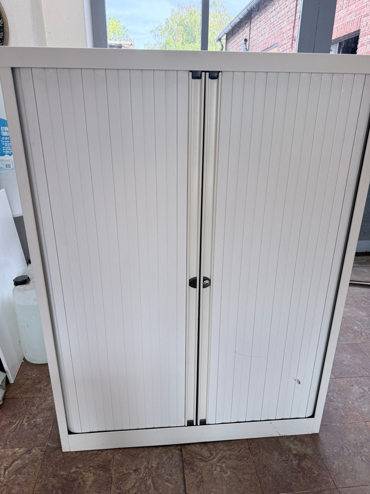 Rolluikkast met 3 legplaten - zonder sleutel, Ophalen, Gebruikt, 100 tot 150 cm, 100 tot 150 cm