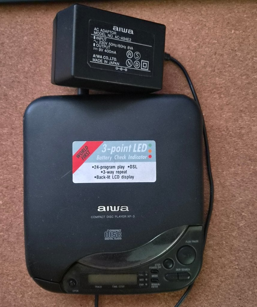 AIWA draagbare  CD speler, TV, Hi-fi & Vidéo, Lecteurs CD, Enlèvement, Utilisé, Autres marques