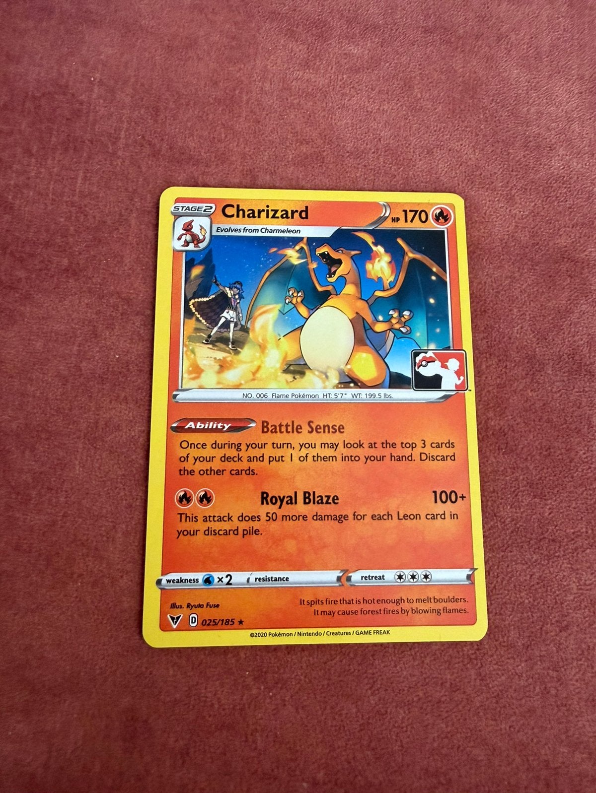 Pokemon Charizard Vivid met Play stamp NM, Ophalen, Zo goed als nieuw