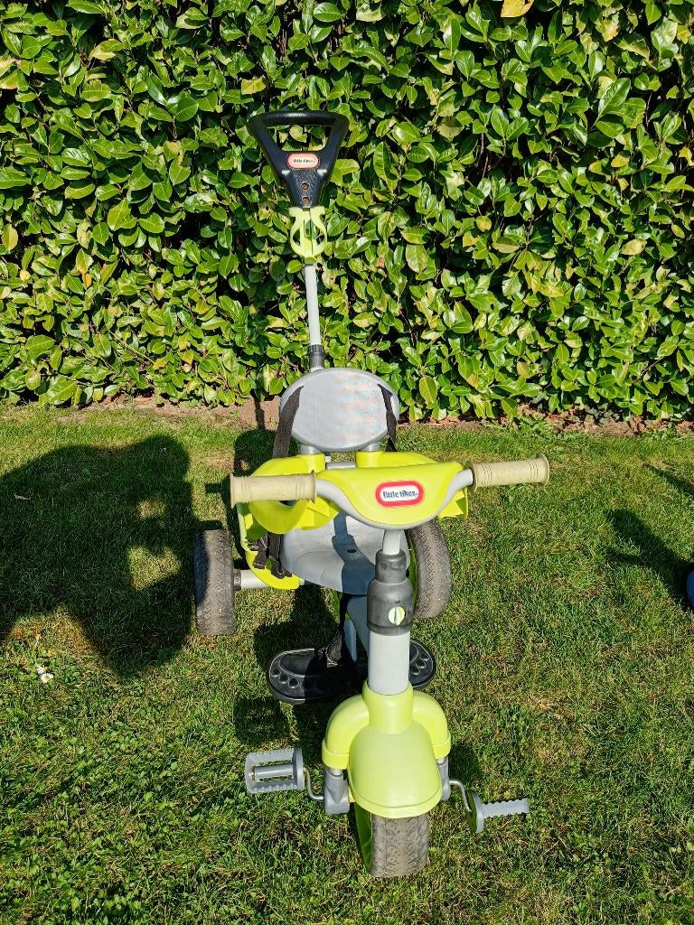 Little Tikes driewieler met duwstang, Fietsen en Brommers, Fietsen | Driewielers, Ophalen, Gebruikt, Little tikes, Duwstang
