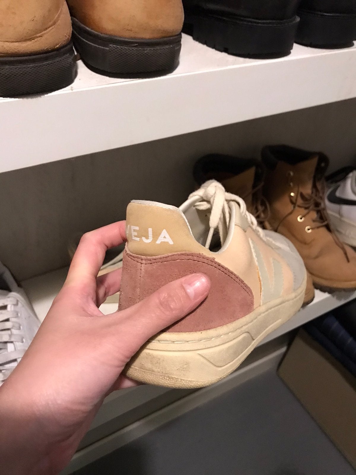 Veja sneaker 40, Beige, Veja, Ophalen of Verzenden, Zo goed als nieuw