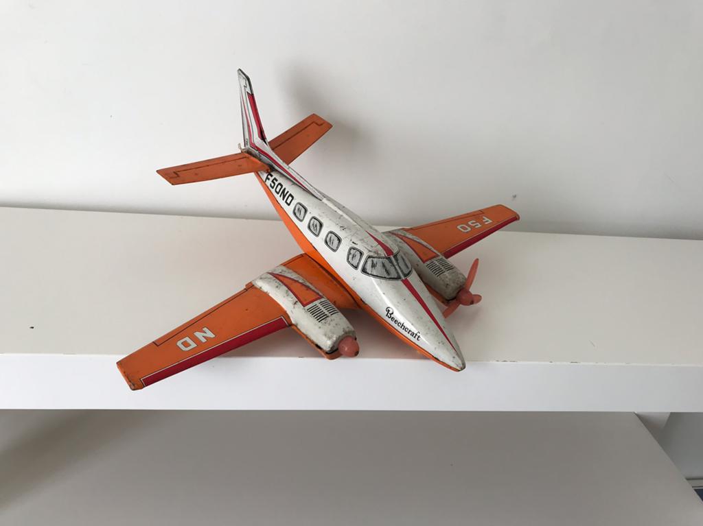 Outcry miniatuur vintage vliegtuig, Ophalen of Verzenden, Gebruikt