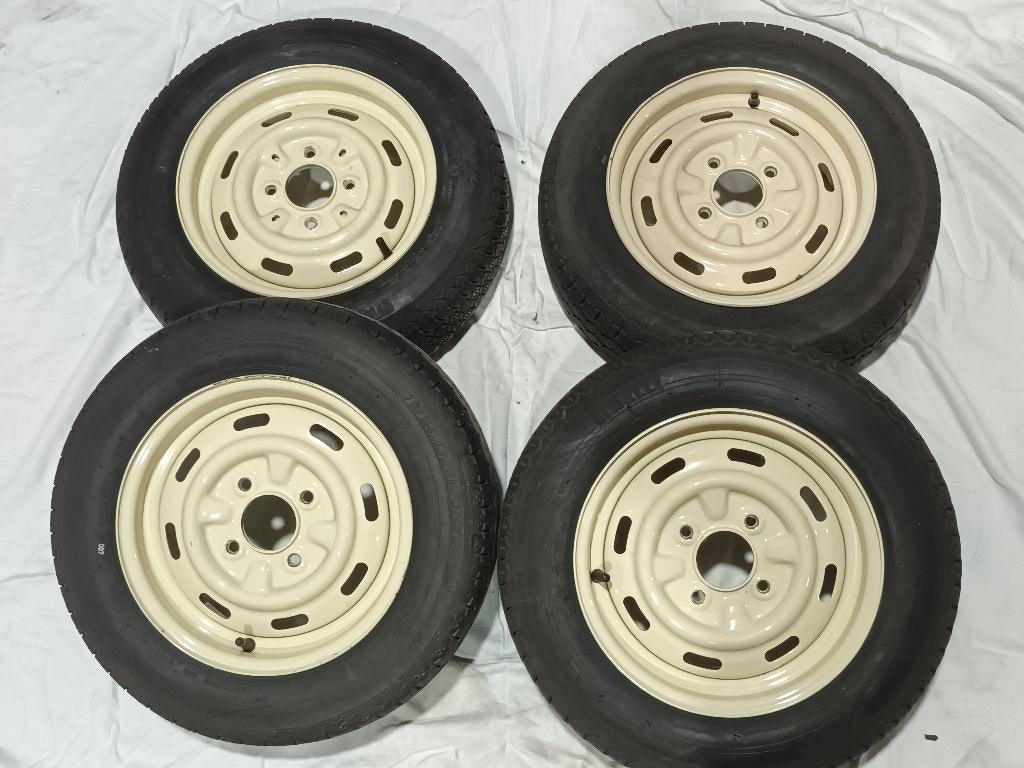 set Velgen WIT, met banden 145-12, Classic Mini, Auto-onderdelen, Ophalen, Gebruikt, Austin