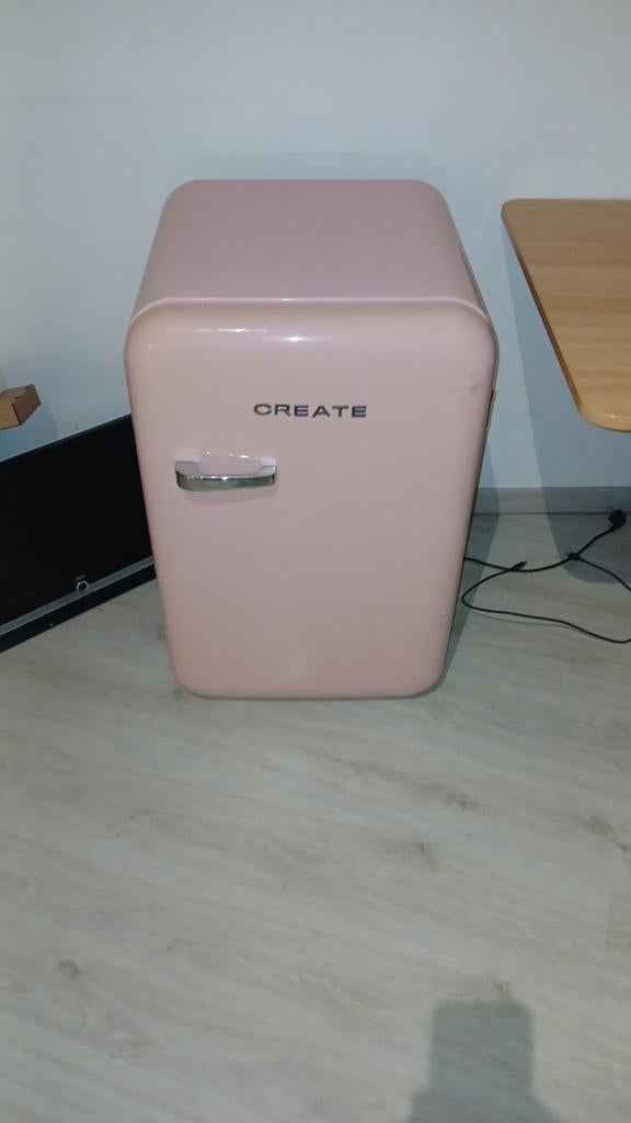 Frigo rétro rose – 107 L – Fonctionne bien, Electroménager, Climatiseurs, Enlèvement