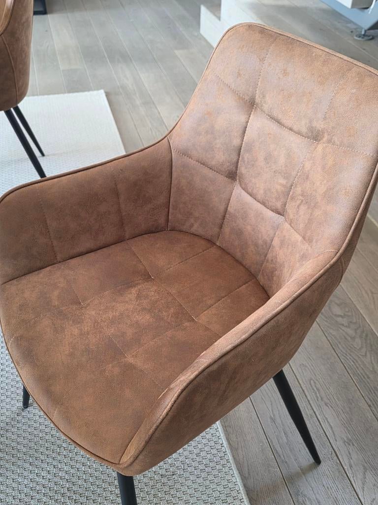Suède cognackleurige eetkamerstoelen 8, Huis en Inrichting, Ophalen