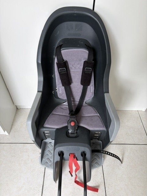 Siège de vélo Polysport Guppy avec 2 adaptateurs de montage, Repose-pieds, Comme neuf, Enlèvement, Polysport