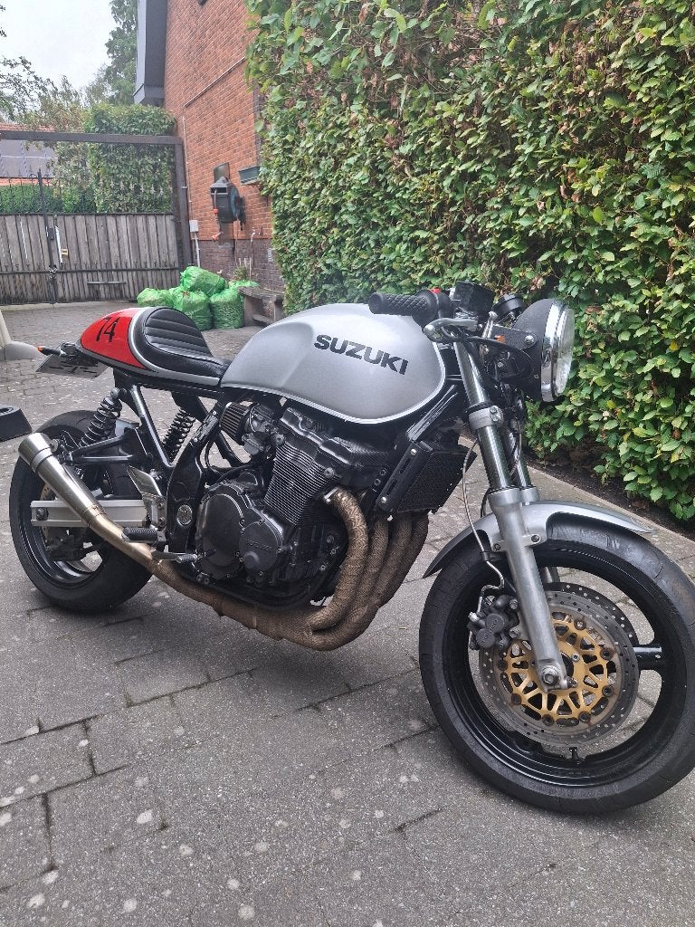 Suzuki Inazuma 750 caferacer, Motos, Motos | Suzuki, 750 cm³, Occasion, Échappement sport, Particulier