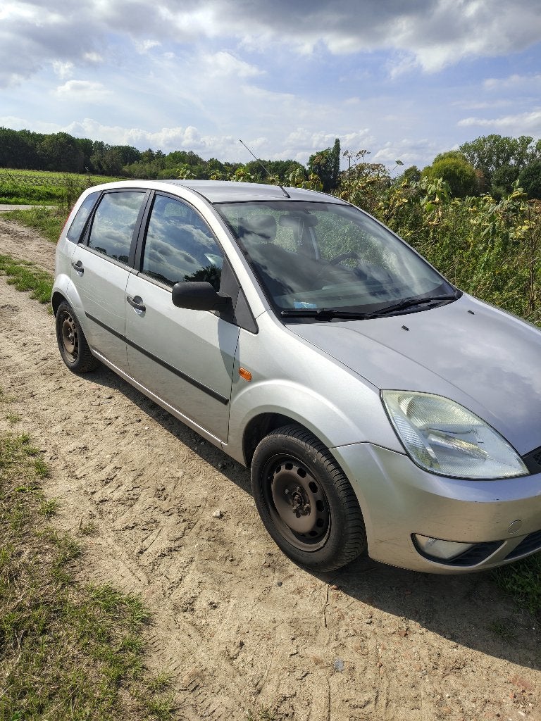 Ford Fiesta 2005 / 1299cc benzine Euro4 69pk, Autos, Ford, Argent ou Gris, Achat, 1299 cm³, 2 places