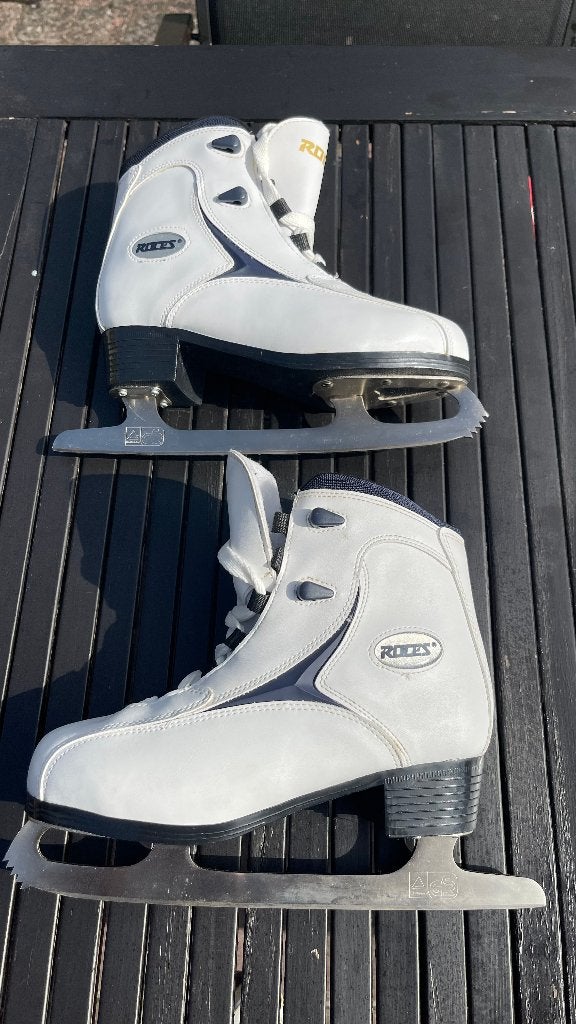 IJs schaatsen merk: Roces, Zo goed als nieuw, Kunstschaatsen, Ophalen, Overige merken