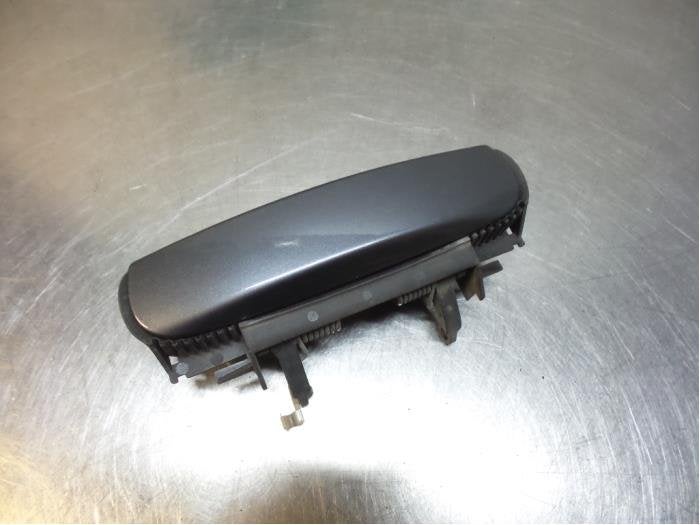Poignée portière 4portes arrière gauche d'un Audi A4 (A4, -, Audi, Utilisé, -