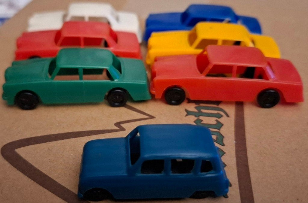 RENAULT R4 L Blue 1/87 HO JOUEF Trains Autos Made in France, Enlèvement, Comme neuf, Voiture, Wiking