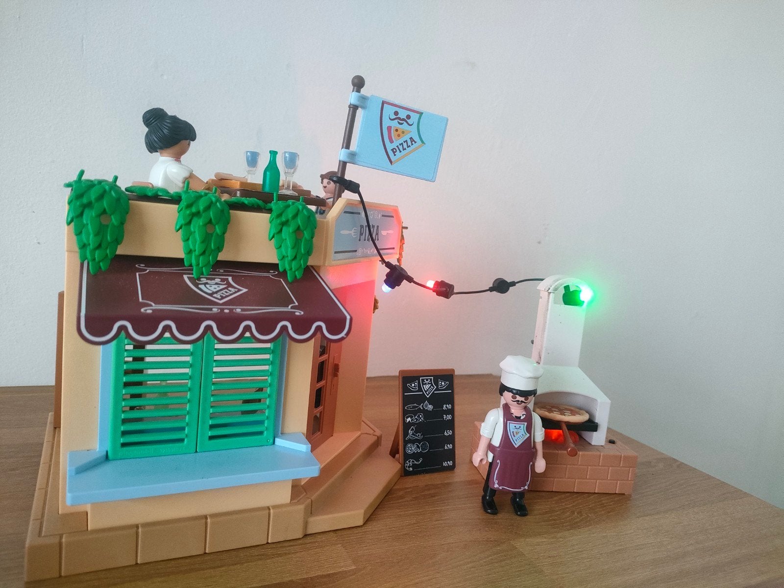 Playmobil pizzeria, Ophalen