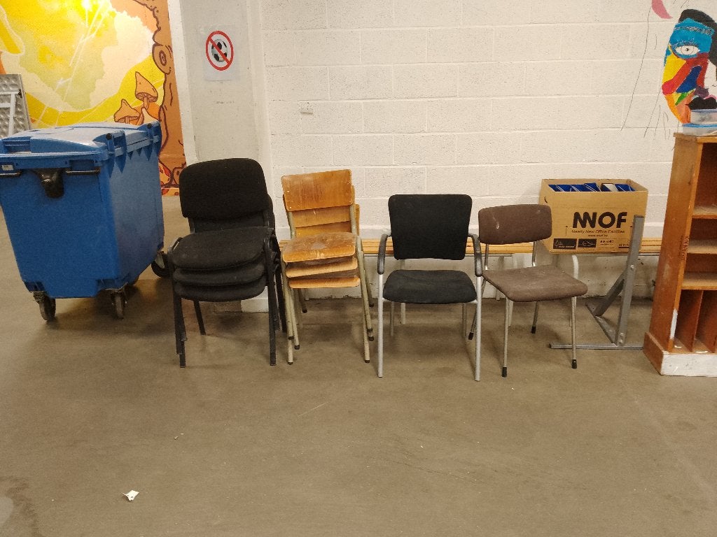 Chaises, Enlèvement, Bois