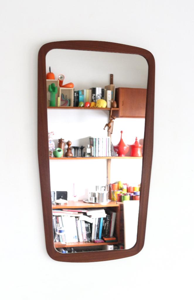 Deense teakhouten vintage spiegel - Vintage Wandspiegel, Huis en Inrichting, Woonaccessoires | Spiegels, Ophalen
