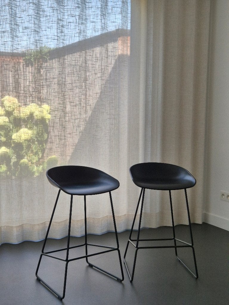 HAY About A Stool AAS 38-zwart design barkrukken, Avec repose-pieds, 2 tabourets, Comme neuf, Synthétique