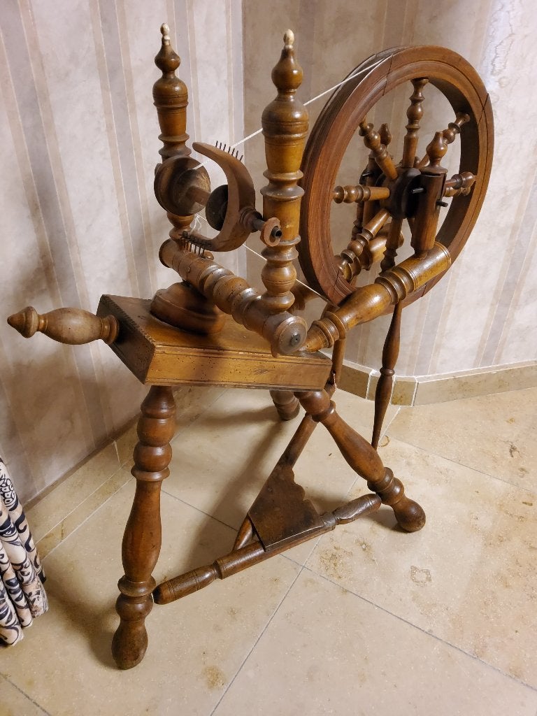 Antiek spinnewiel, Ophalen, Gebruikt, Spinnewiel