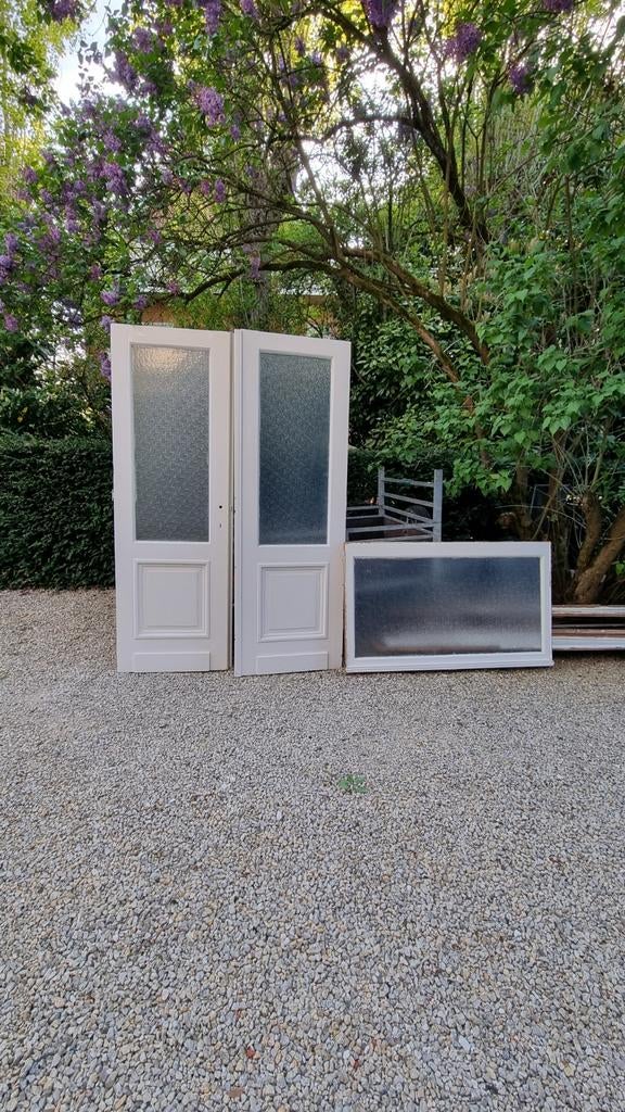 Dubbele oude binnendeur met bovenraam, Ophalen