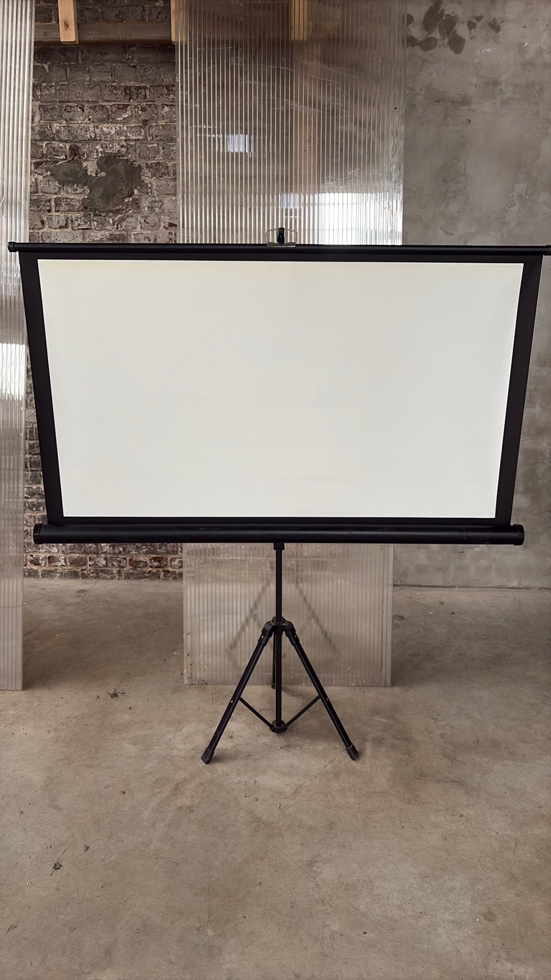 Scherm 130cm x 75cm hoog, Audio, Tv en Foto, Ophalen, Gebruikt