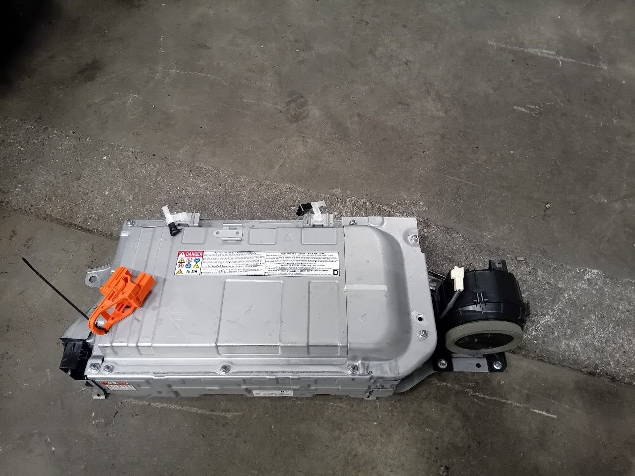 Hybride hoogspannings accu Toyota Yaris, Onderdelen@venauto.nl, Van der Ven Autorecycling B.V., Gebruikt, Ettenseweg 76, 4706 PB Roosendaal, The Netherlands