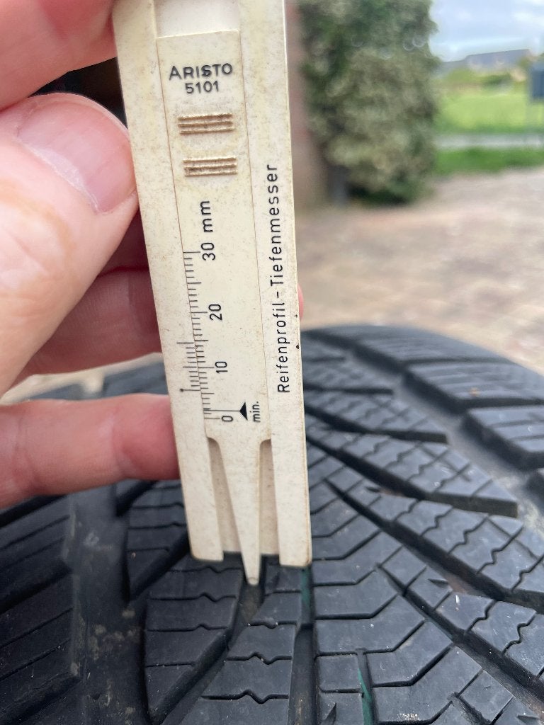 Pneus hiver sur jantes, Autos, Particulier, Achat, TT