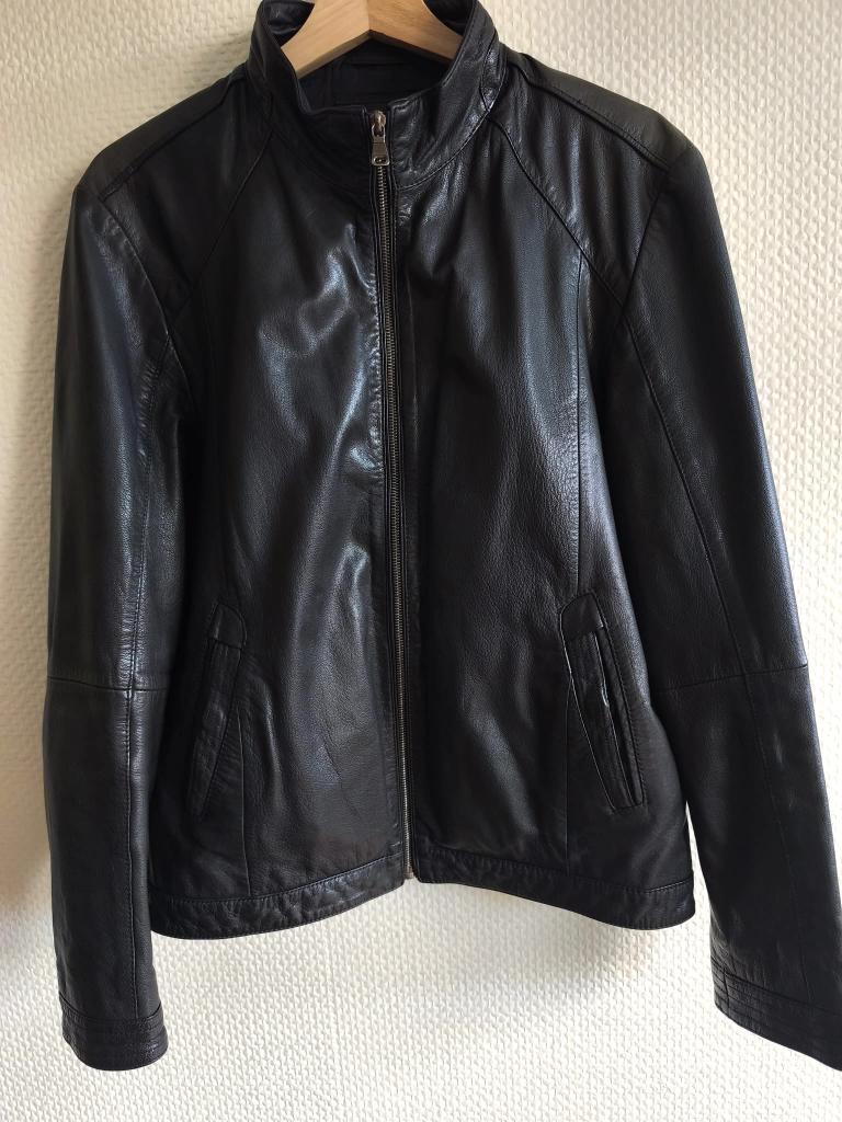 Hugo Boss veste en cuir Alexo Homme 48, Vêtements | Hommes, Pulls & Vestes, Enlèvement ou Envoi, Hugo Boss, Porté, Taille 48/50 (M)