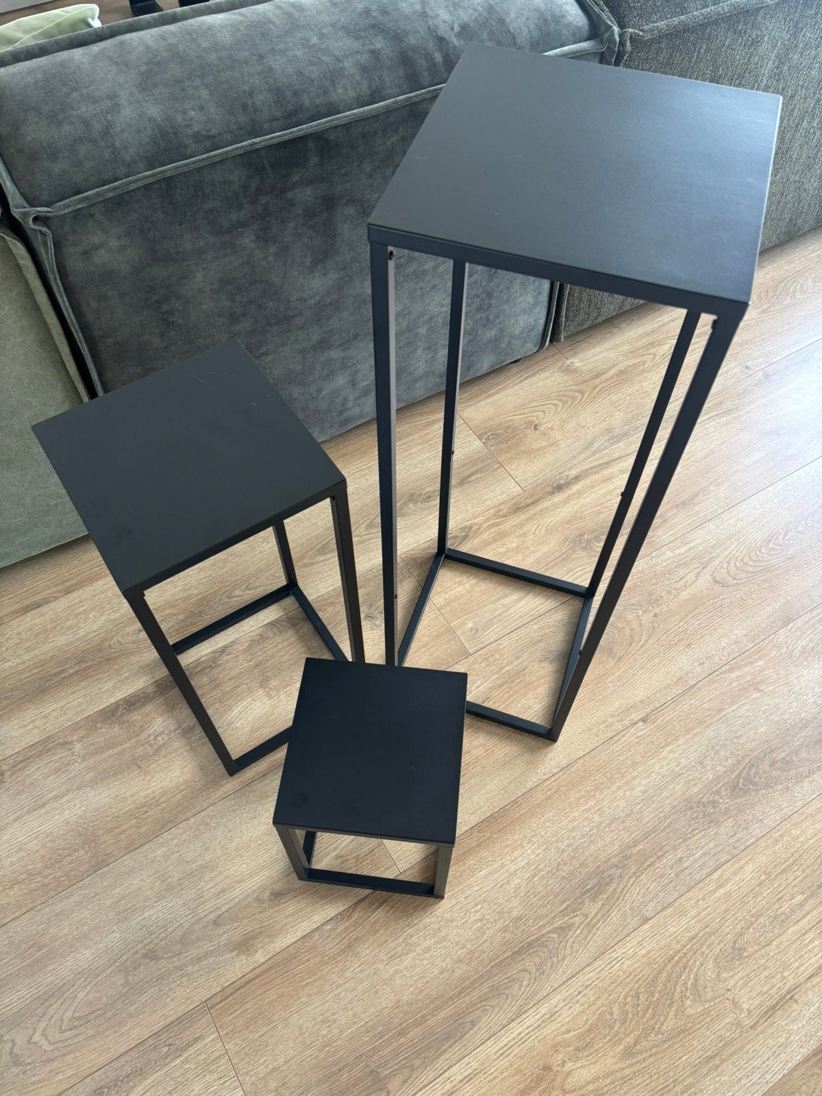 3 zwarte tafeltjes van Leenbakker, Huis en Inrichting, Tafels | Sidetables, Ophalen, Zo goed als nieuw