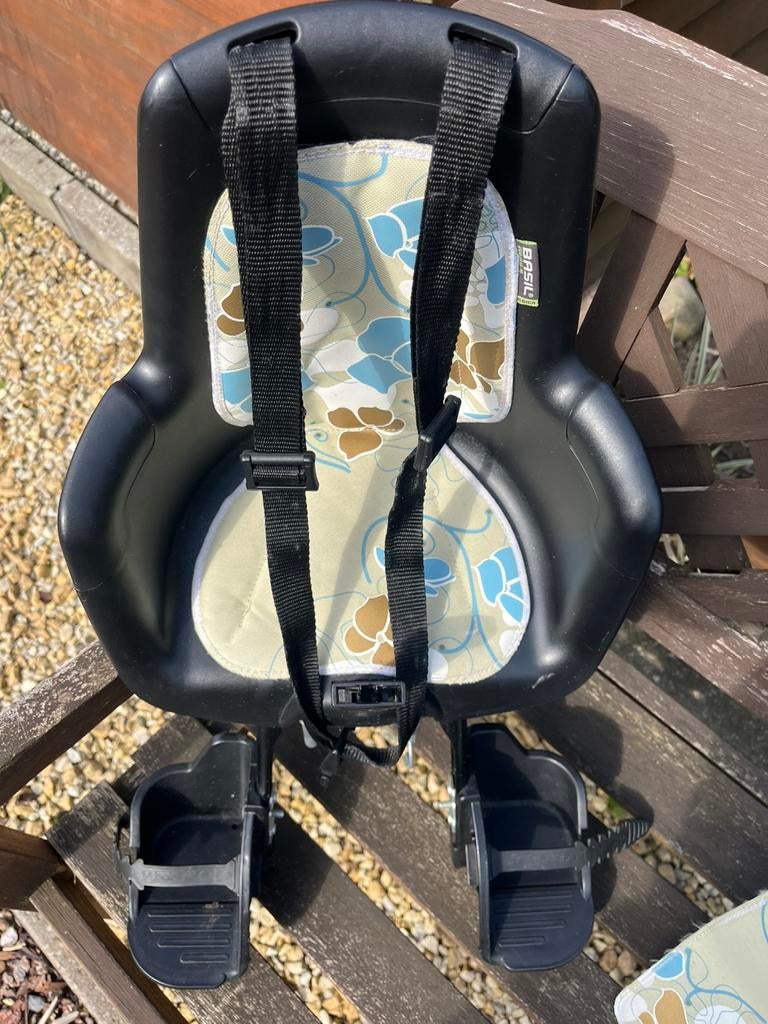 Fietsstoeltje  met scherm 9 / 15 kg ., Fietsen en Brommers, Fietsaccessoires | Fietsstoeltjes, Ophalen, Voorzitje, 0 t/m 13 kg