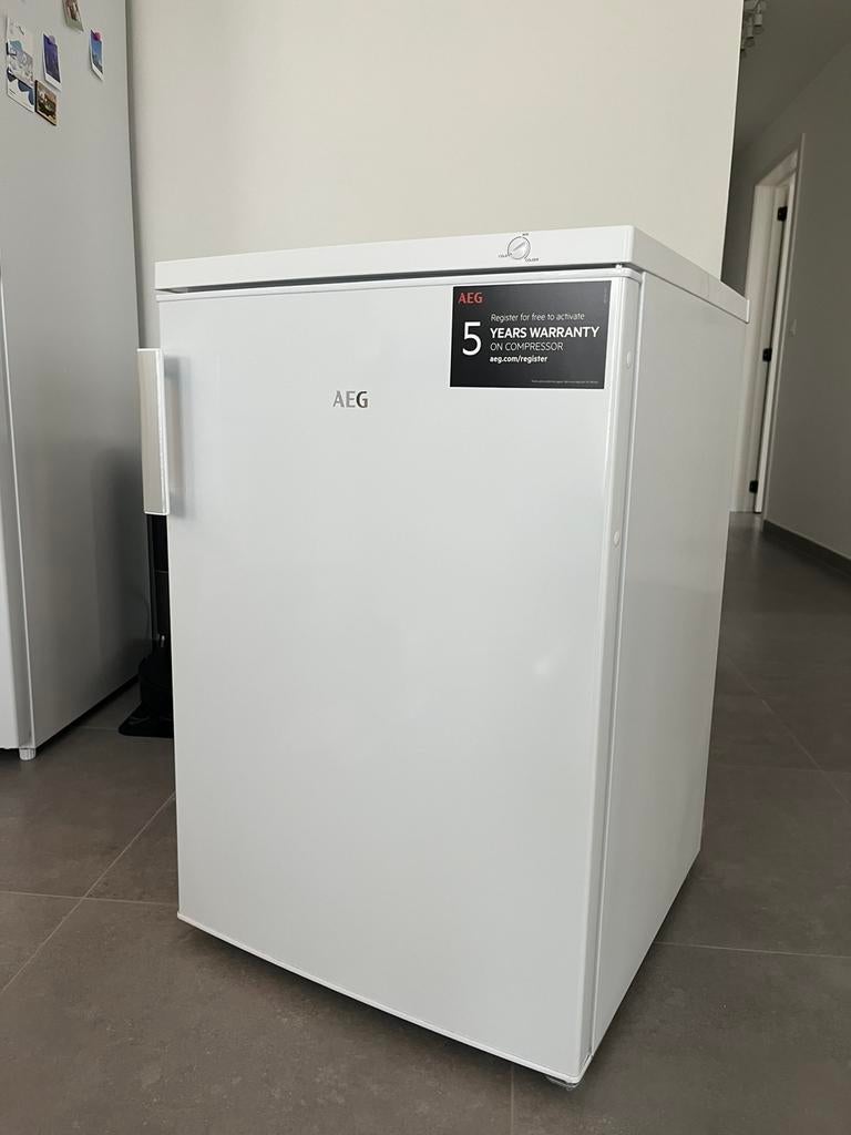 Te koop: AEG tafelmodel diepvries (2023) – zo goed als nieuw, Elektronische apparatuur, Ophalen, Zo goed als nieuw