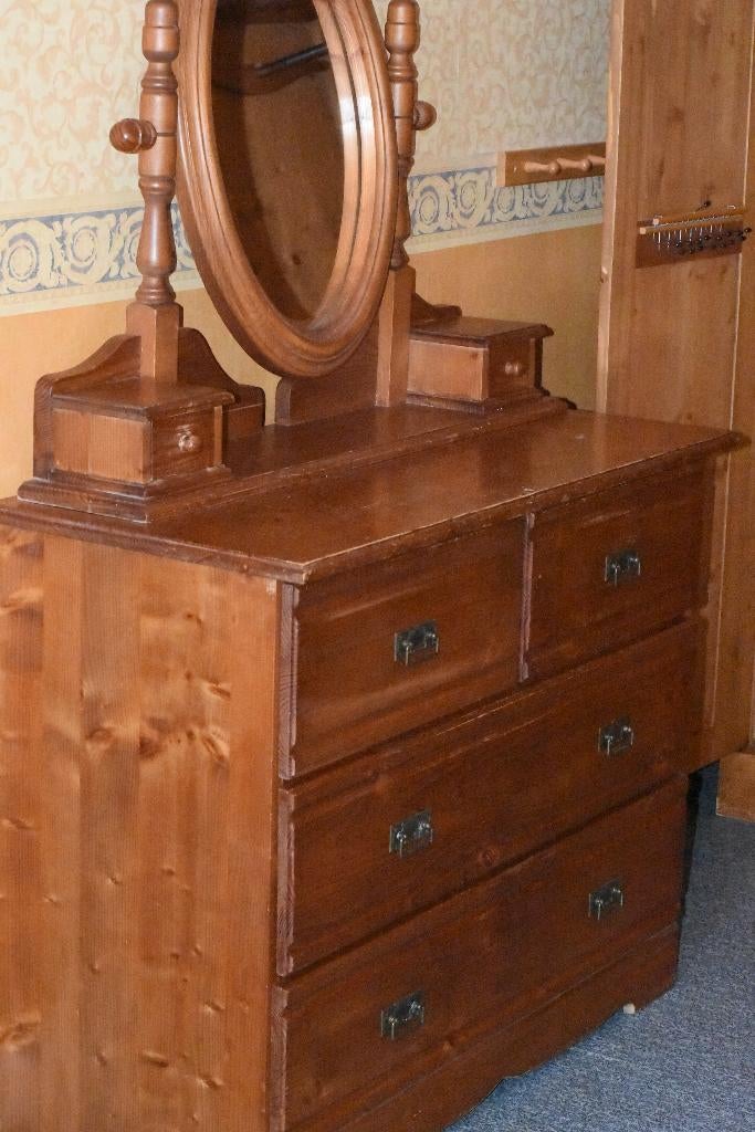 Chambre en bois, Brun, Enlèvement, Utilisé, Réglable