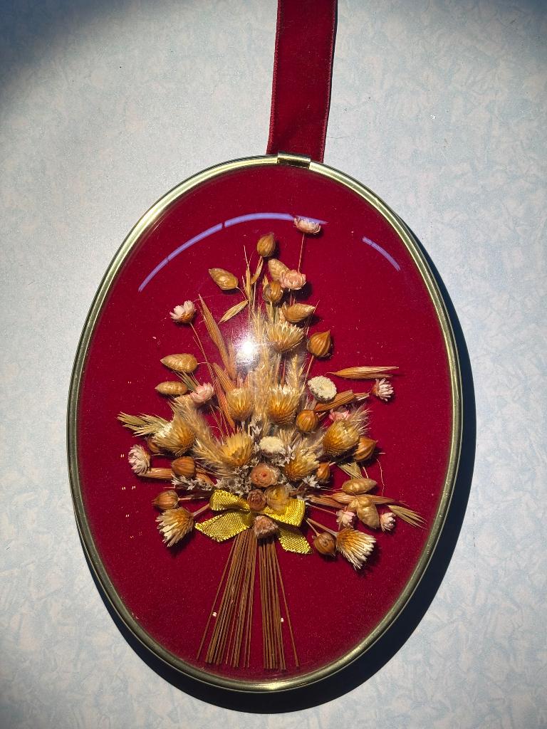 Droogbloemen in bol glas, Ophalen of Verzenden