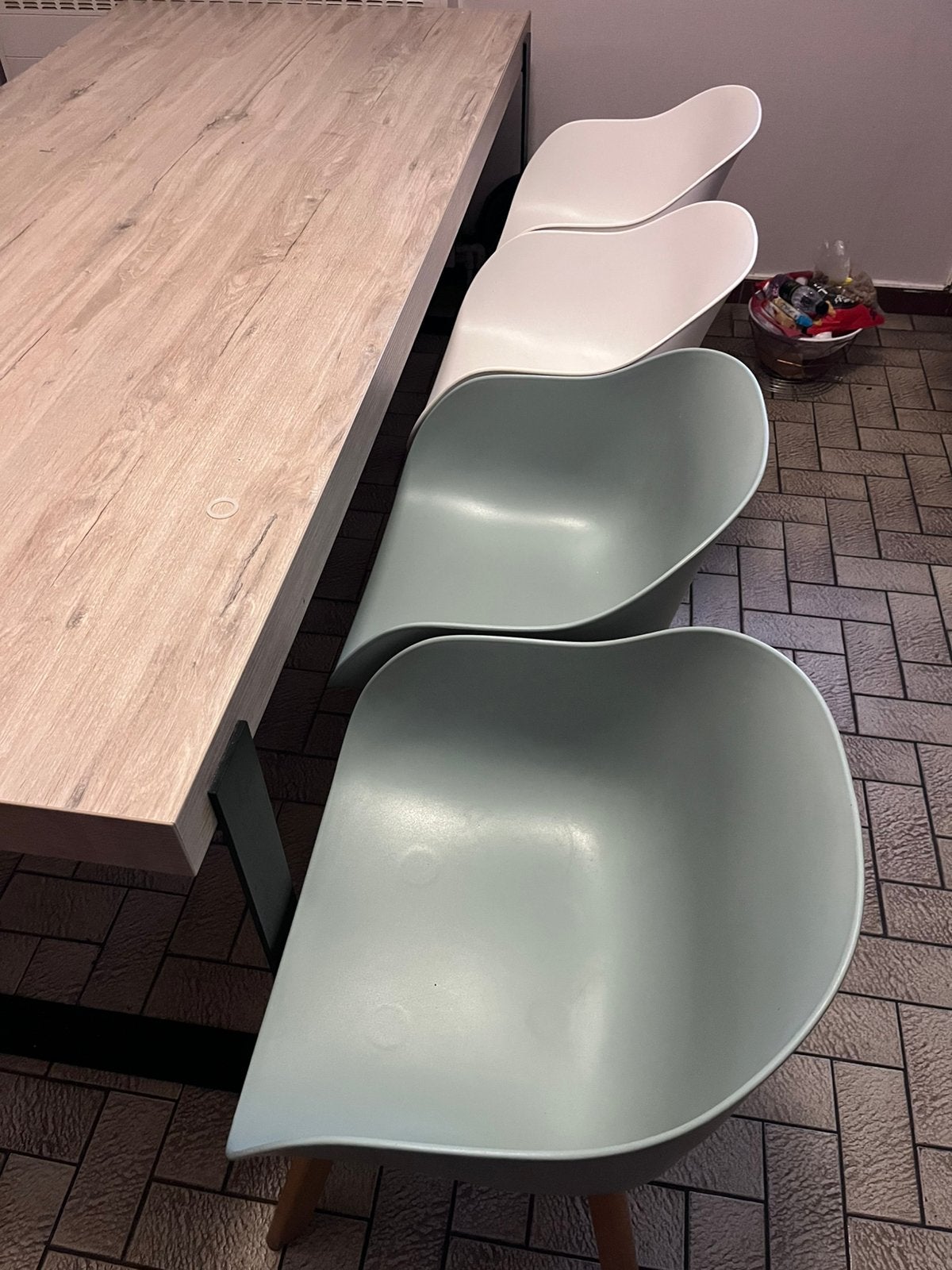Mooie stoelen 3 in goed conditie en 1 heeft behandelingnodig, Ophalen, Zo goed als nieuw