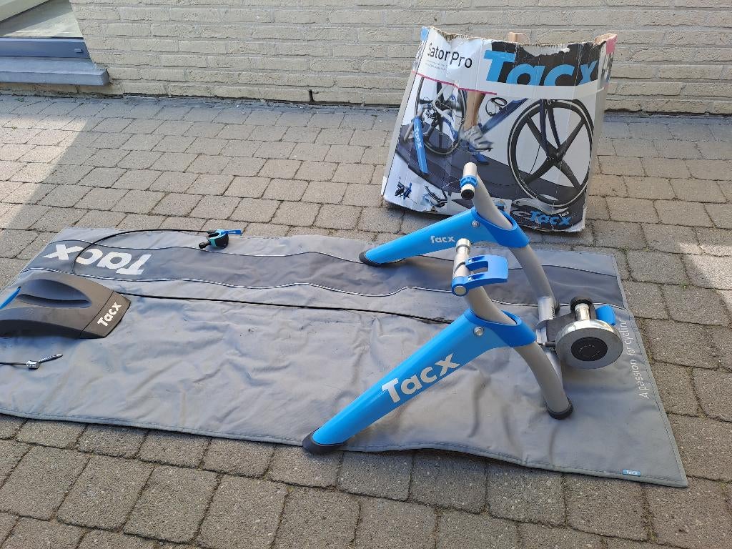 Tacx Satori pro fietstrainer, Fietsen en Brommers, Ophalen, Gebruikt, Tacx