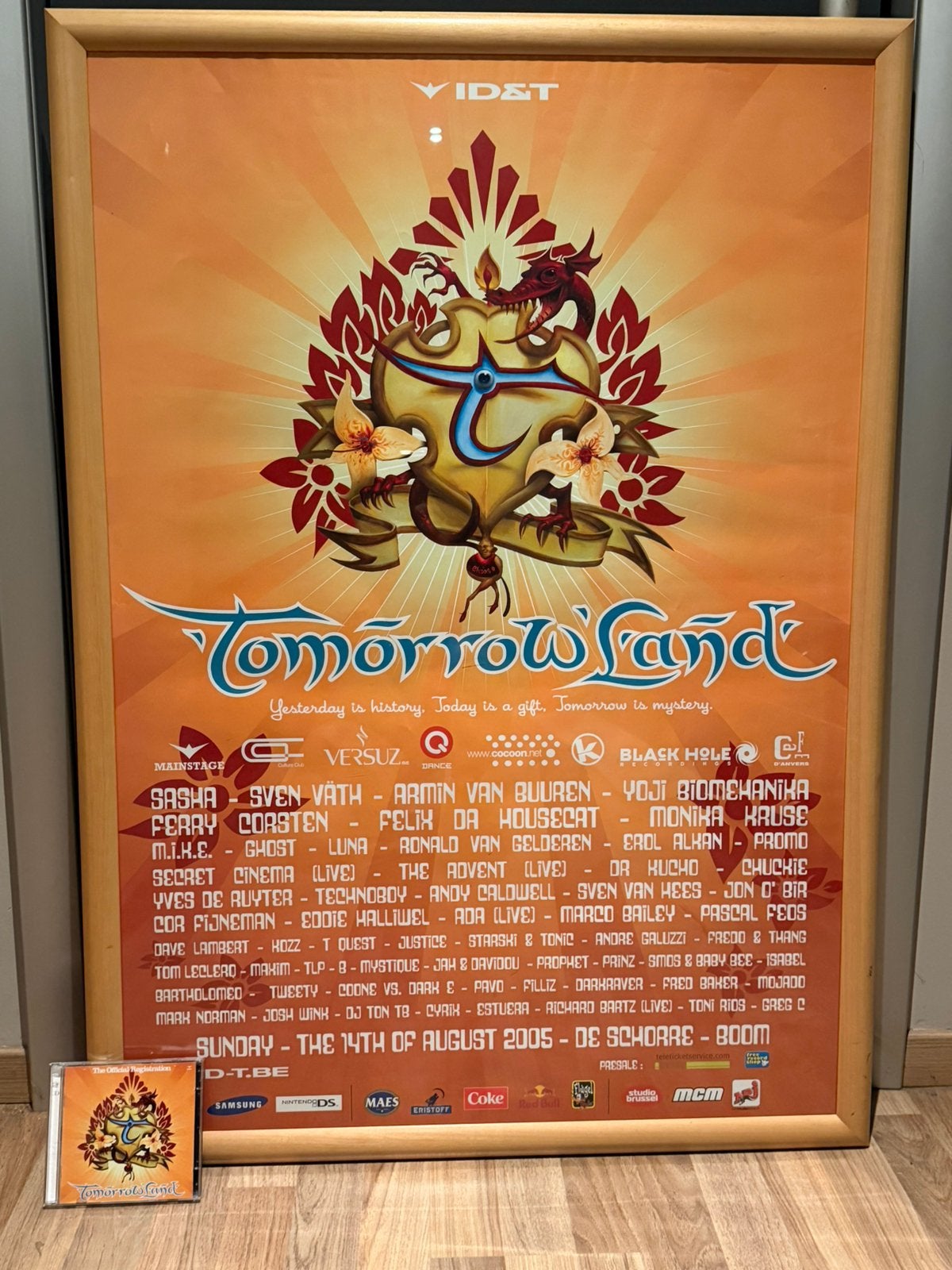 Tomorrowland, Enlèvement