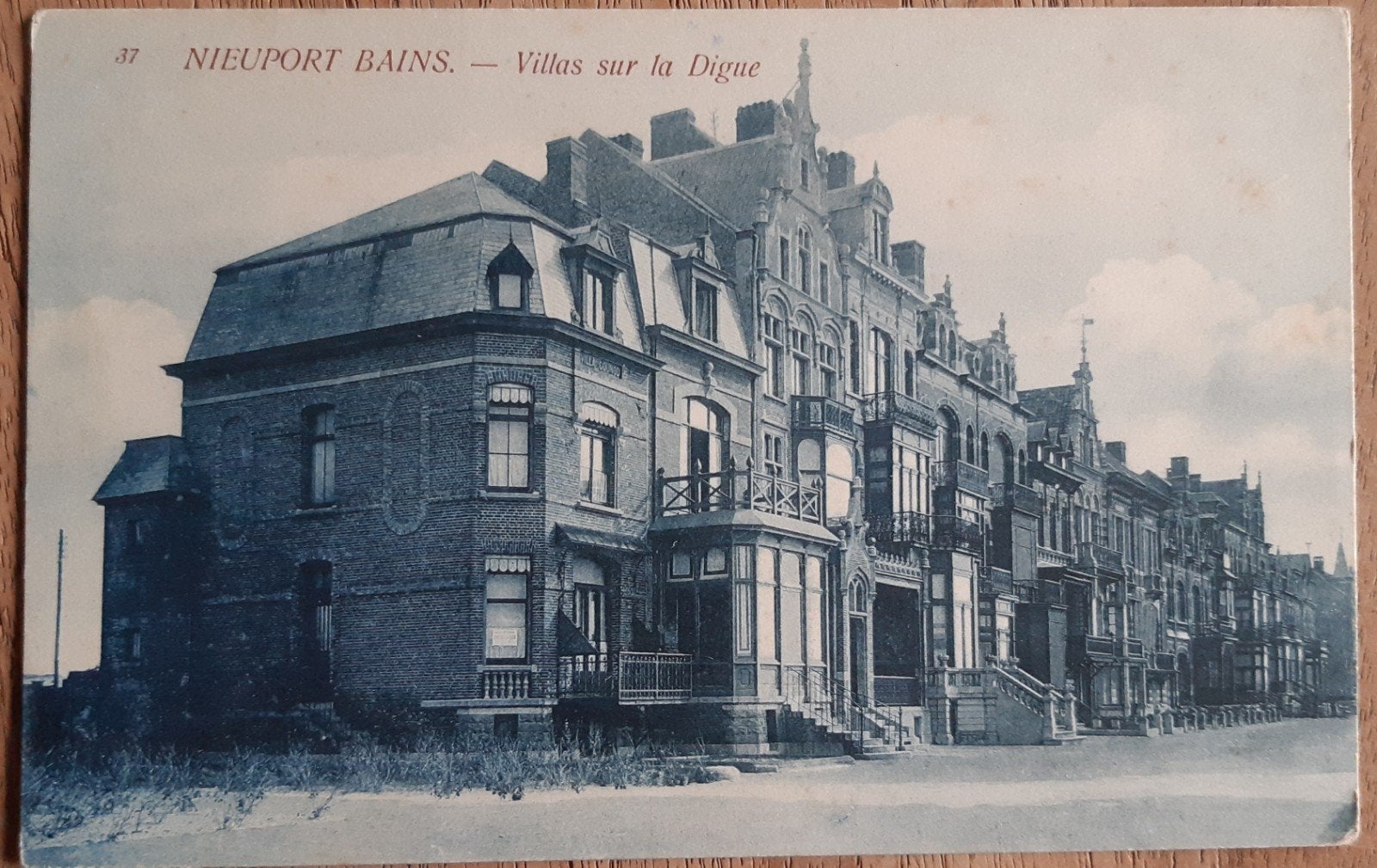 VILLAS EN BORD DE MER À NIEUPORT NIEUPORT DIGUE, Enlèvement ou Envoi