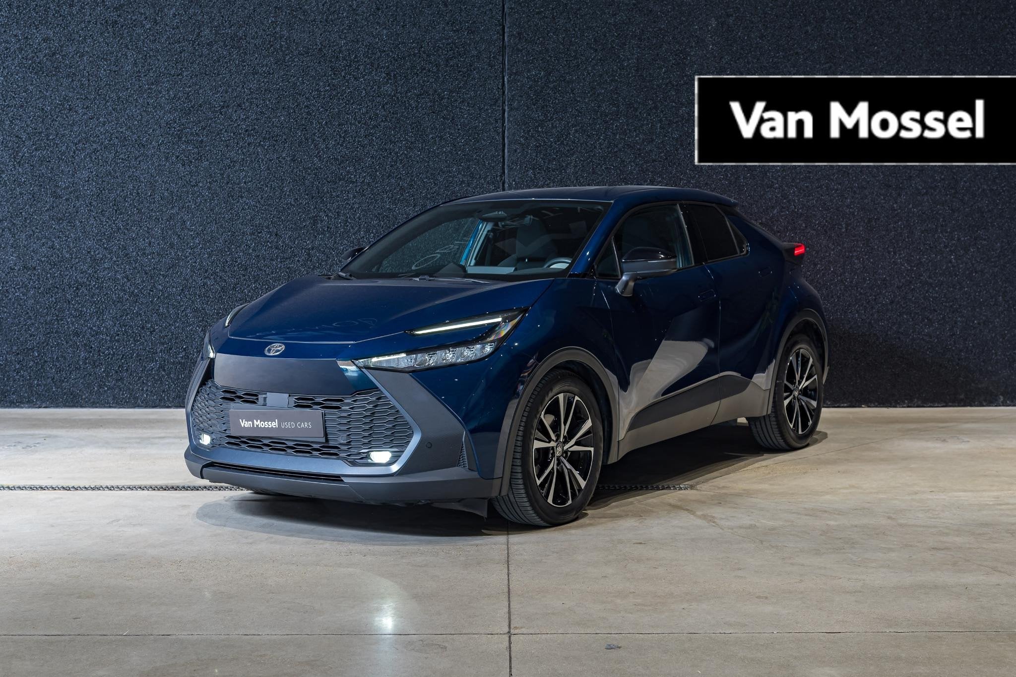 Toyota C-HR 1.8 VVT i-Hybrid C-Lub Mono-Tone E-CVT NAVI | CA, Auto's, 4 cilinders, Blauw, Bedrijf, 5 zetels