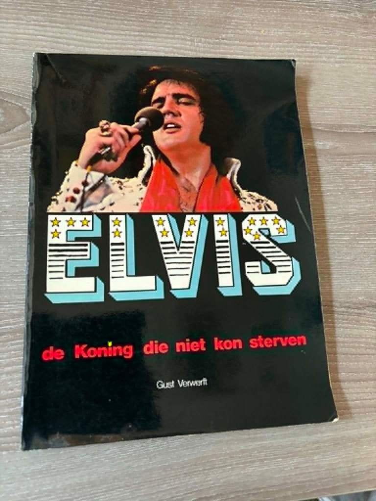 Elvis boek,De Koning die niet kon sterven door Gust Verwerft, Enlèvement ou Envoi, Utilisé, Artiste