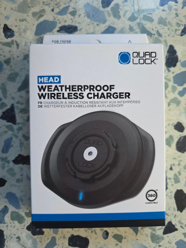 Quadlock weatherproof wireless charger, Enlèvement ou Envoi